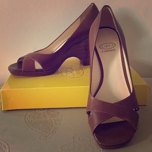 Joan and David heels, worn once. Size 6.5